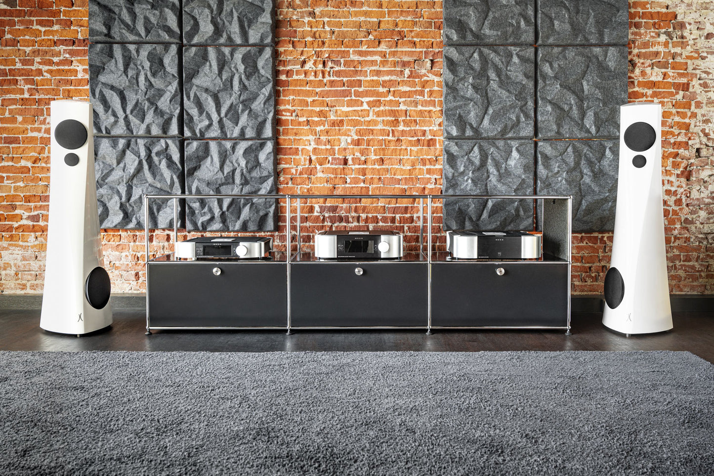 USM Haller HiFi Rack Medium SW21